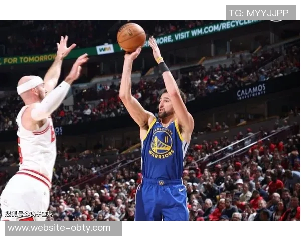 克莱三分表现平平仅得13分下半场未能得分球队双加时遗憾落败